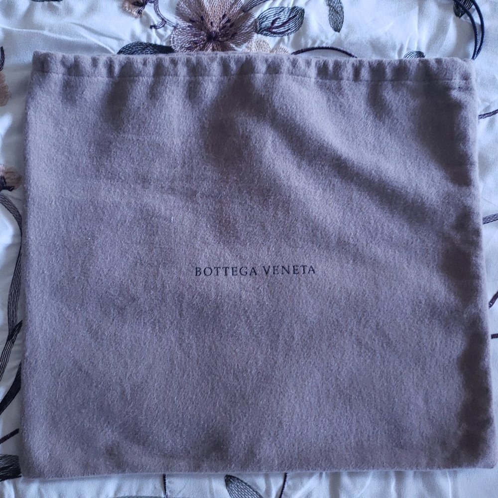 Bottega Veneta dust bag